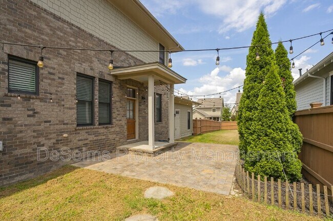 Building Photo - 3866 Somers Ln