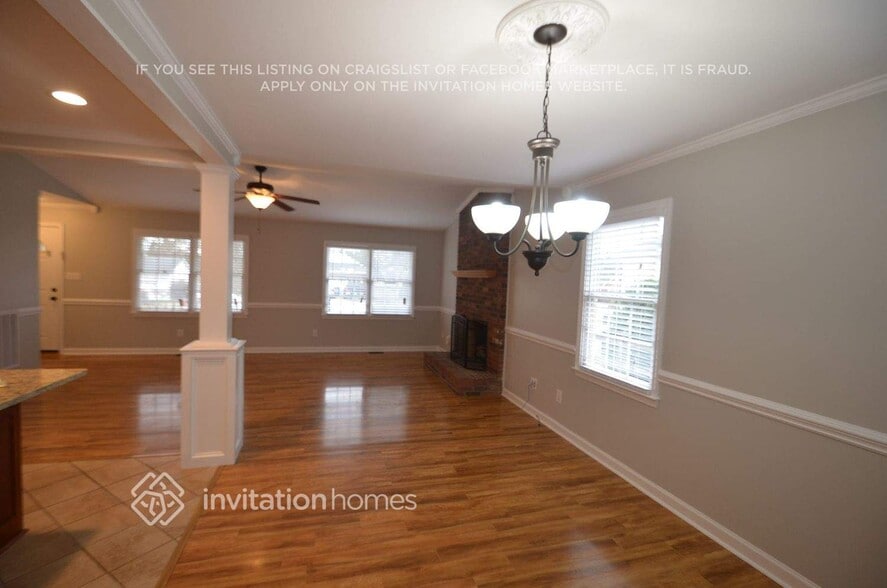 Building Photo - 3650 Farm Lake Dr SW