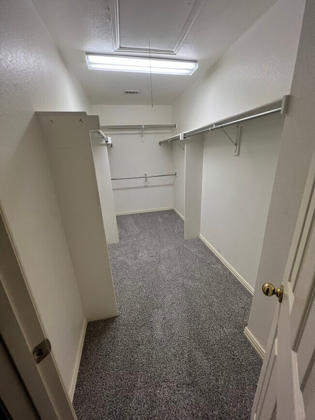 Building Photo - Rare Opportunity- 3-Bedroom Home in Gated ...