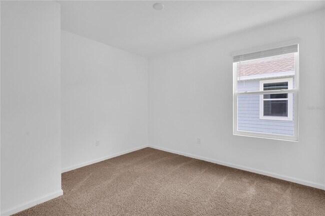 Building Photo - 9836 Walkway Dr