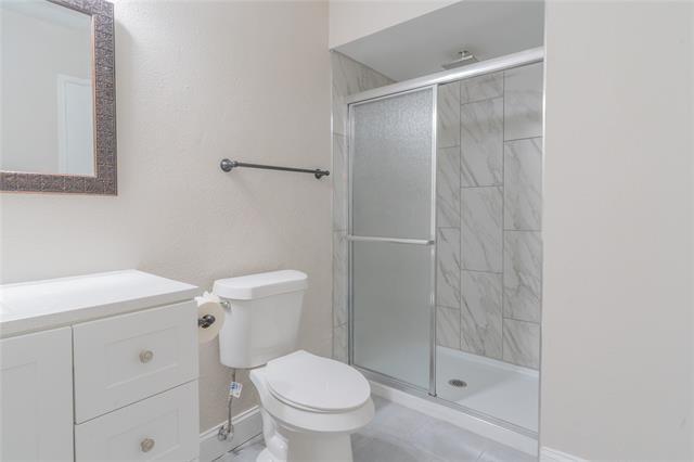 Building Photo - 3437 Knoll Point Dr