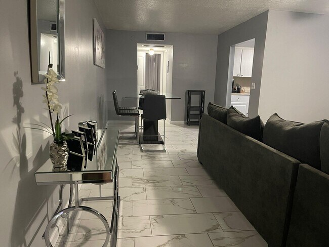 Primary Photo - 2200 Springdale Blvd