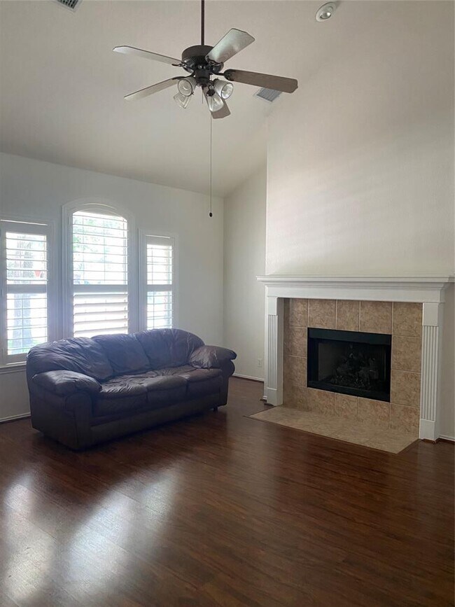 Building Photo - 3101 Bent Tree Cove