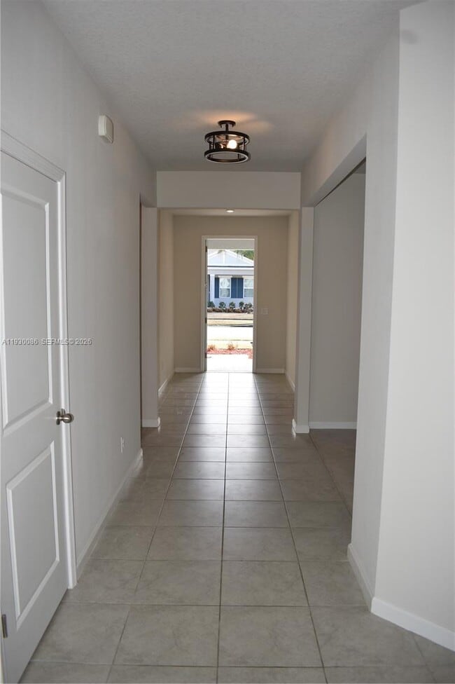 Building Photo - 3634 Lazy River Ter