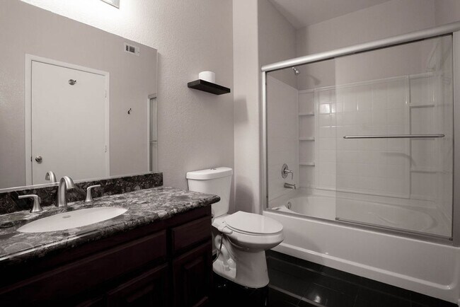 Building Photo - 9050 W Warm Springs Rd