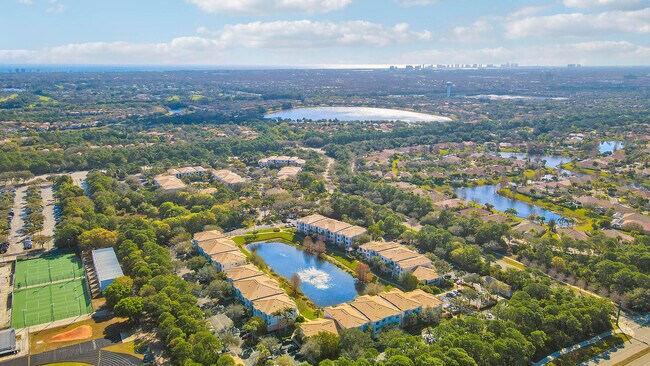 Building Photo - 9212 Myrtlewood Cir W