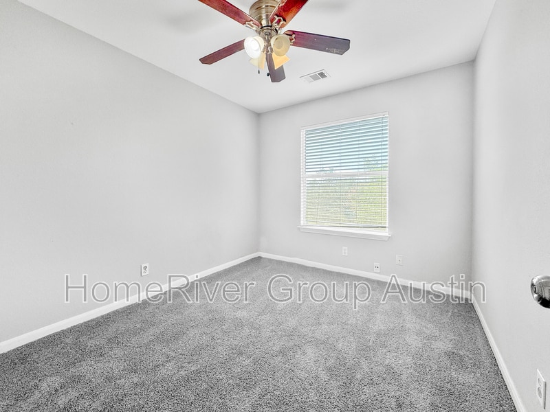 Building Photo - 1103 Sunflower Ct