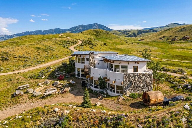 Building Photo - 84 Arcturus Dr