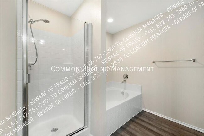 Building Photo - 1118 Grace Dr