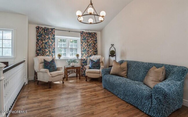 Building Photo - 24 Layton Ave