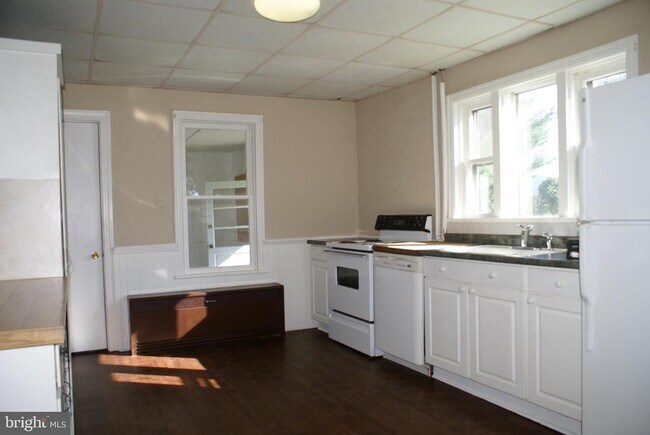 Building Photo - 2419 Apple Way