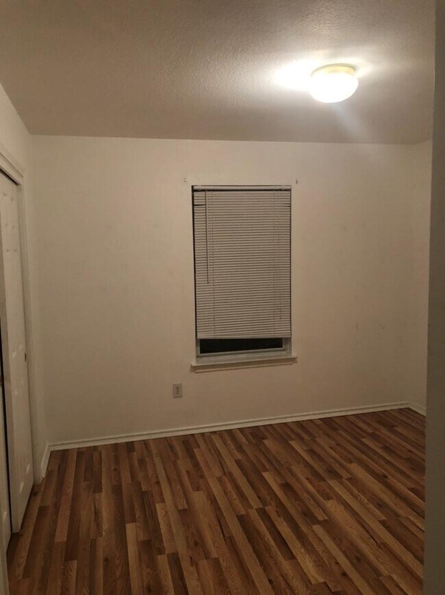 Building Photo - 713 Camino Alto Dr