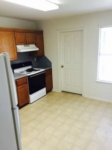 Building Photo - 4818 Lake Road