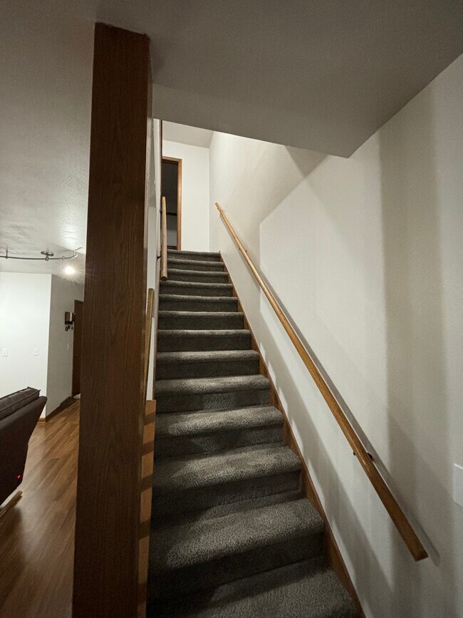 Building Photo - 4052 S Brust Ave