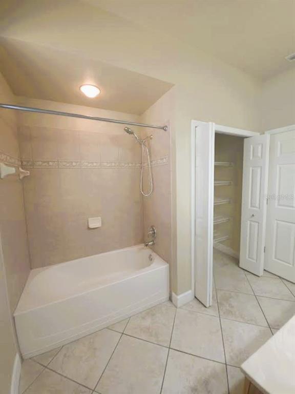 Building Photo - 3037 Lynwood Ct