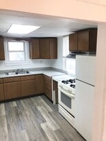 Building Photo - 713 E Michigan St