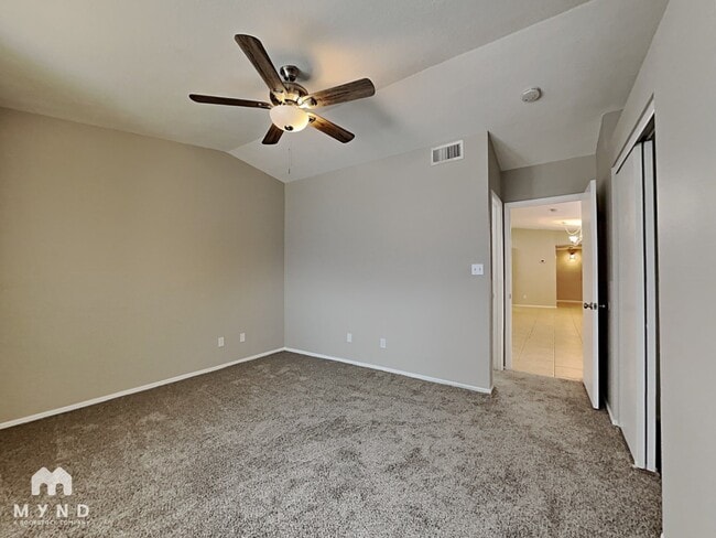 Building Photo - 16024 S Catalina St