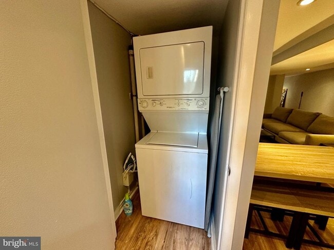 Building Photo - 4509 15th St NW