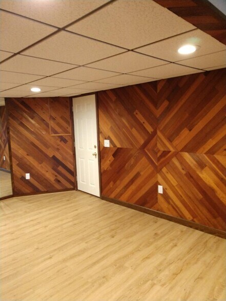 Building Photo - 213 Dwelly St