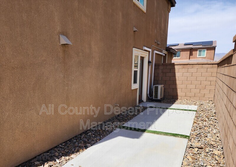 Building Photo - 84649 Merus Ave