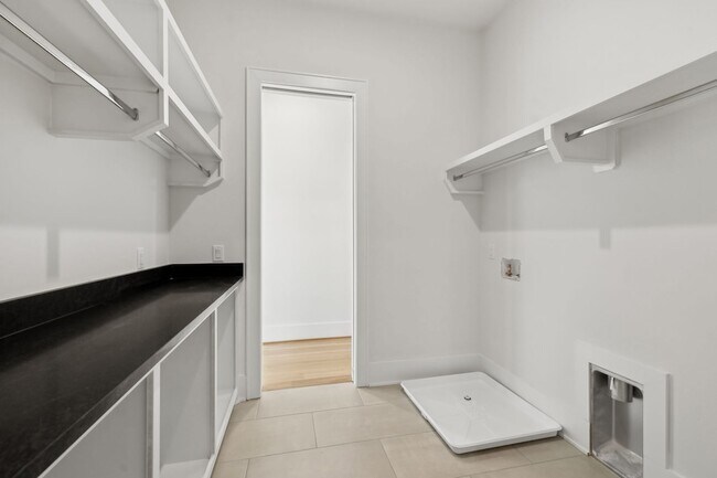 Building Photo - 85 Brookwood Terrace