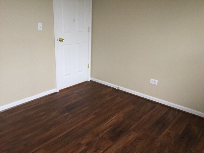 Building Photo - 3615 Timberlake Dr