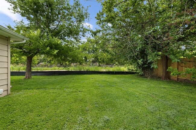 Building Photo - 11714 Fallwood Dr