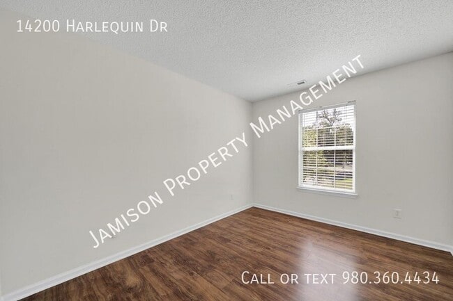 Building Photo - 14200 Harlequin Dr