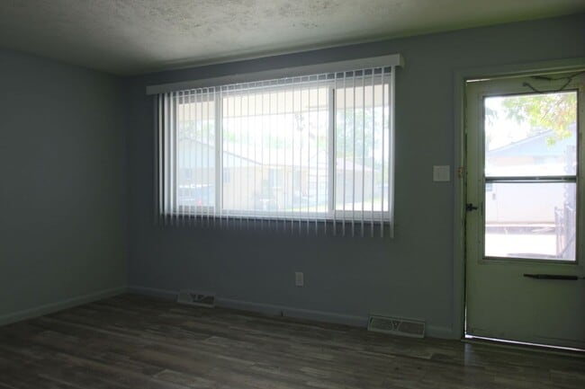 Building Photo - 7942 Meade St