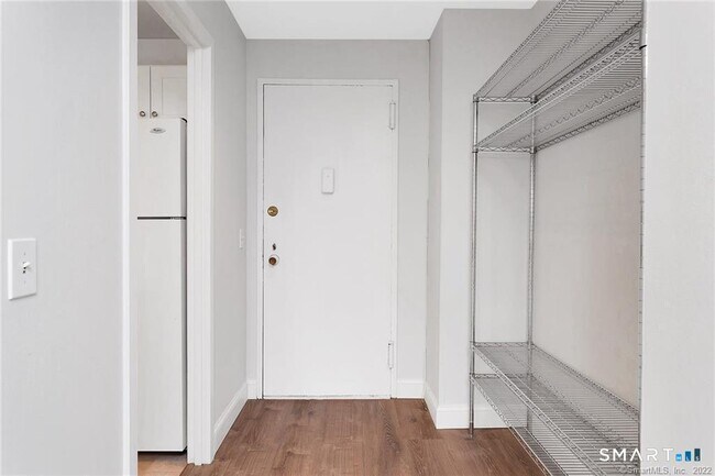 Building Photo - 99 Prospect St