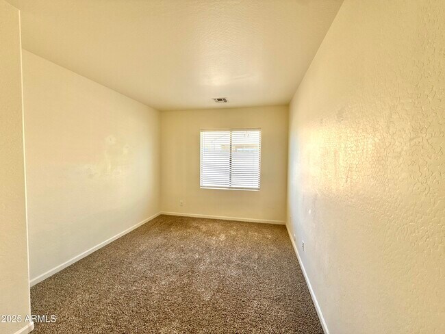 Building Photo - 1819 S 238th Ln
