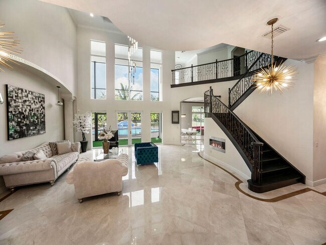 Building Photo - 9525 Captiva Cir