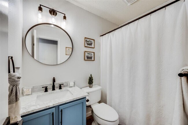 Building Photo - 721 Betterman Dr
