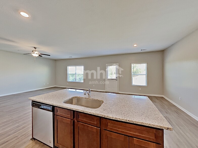 Building Photo - 3430 Ridge HillPkwy