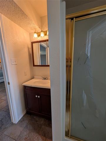 Building Photo - 406 N Denny St