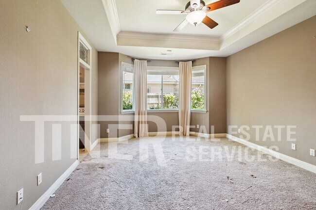 Building Photo - 5967 Radmere Dr