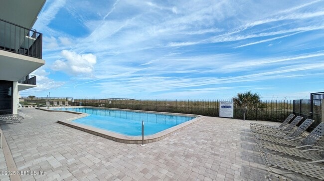 Building Photo - 1301 1st St S