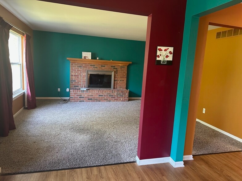 Building Photo - 3195 Otter Creek Ct
