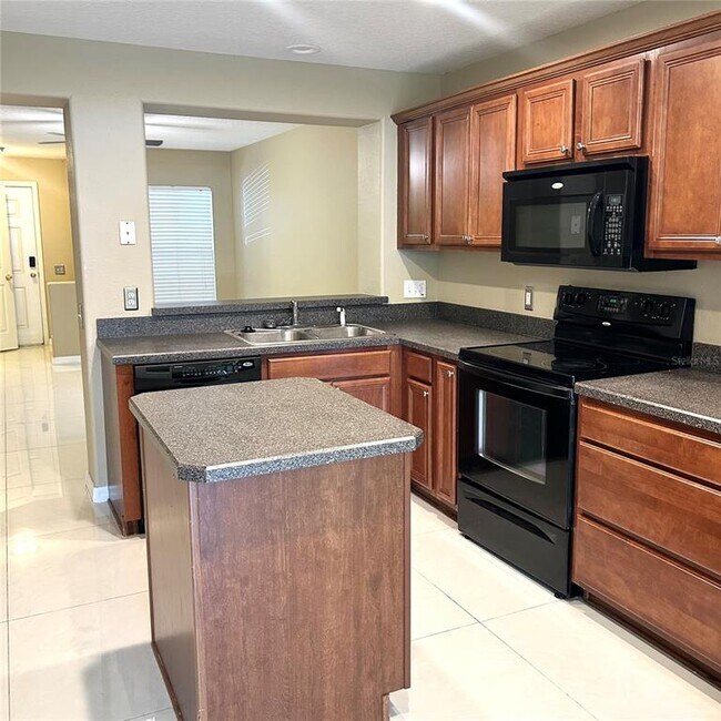 Building Photo - 2568 Hidden Cove Ln