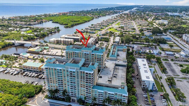 Building Photo - 625 Casa Loma Blvd