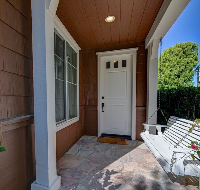 Building Photo - Amazing LARGE home in Ladera Ranch!