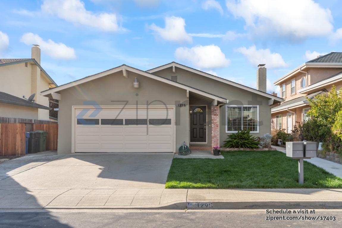 Building Photo - 1291 Stardust Way
