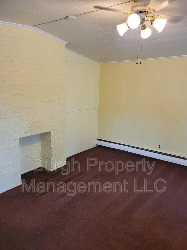 Building Photo - 428 2nd St