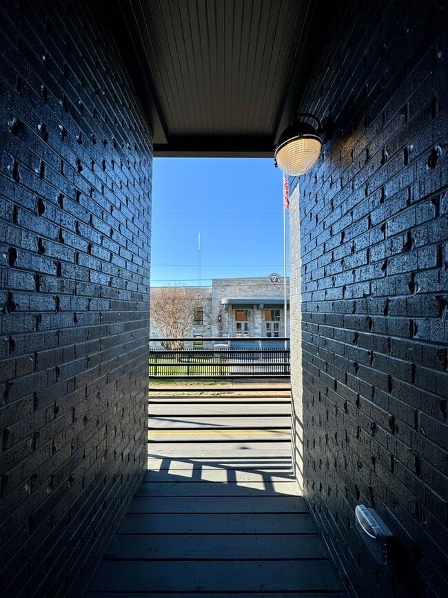 Building Photo - 1861 Zeta Way