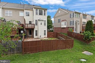 Building Photo - 9757 Cheshire Ridge Cir