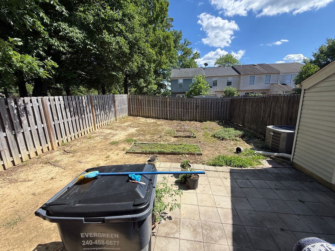 Building Photo - 4674 Grosbeak Pl