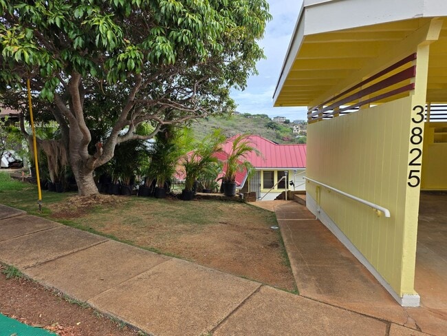 Building Photo - Charming Furnished room for rent with Private Entrance | Wilhelmina Rise