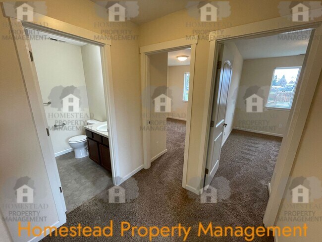 Building Photo - 476