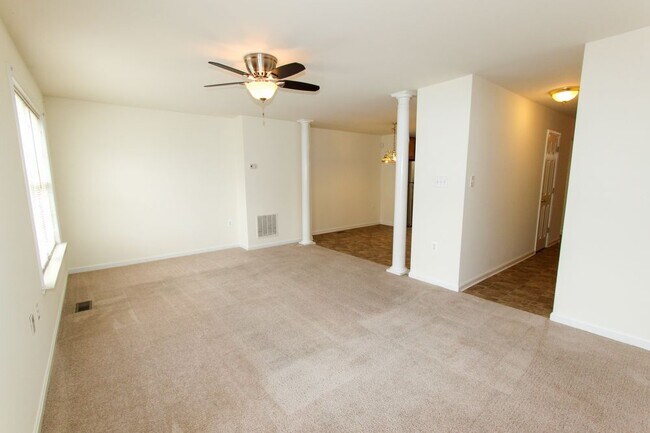 Building Photo - Hammonds Mill Townhouse