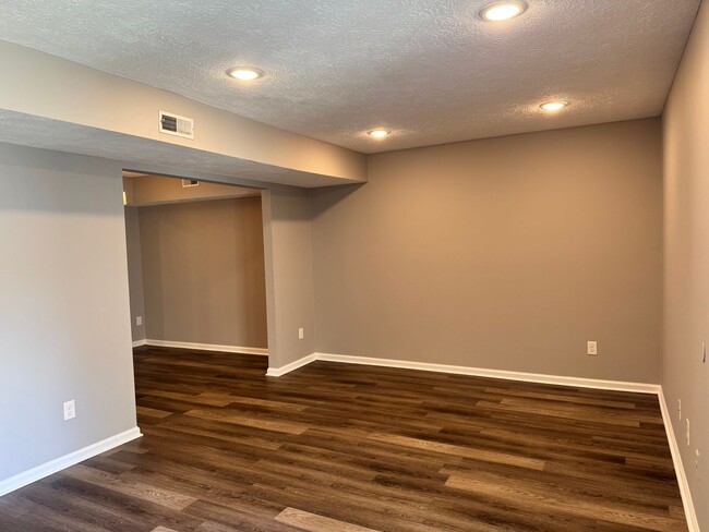 Building Photo - 306 Circuit Ln